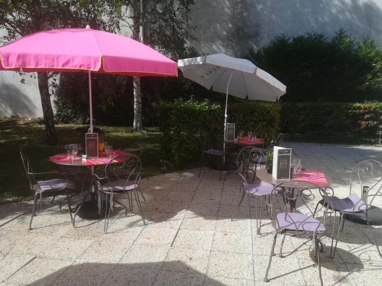 Ibis Paris Le Bourget Hotel La Courneuve Exterior foto